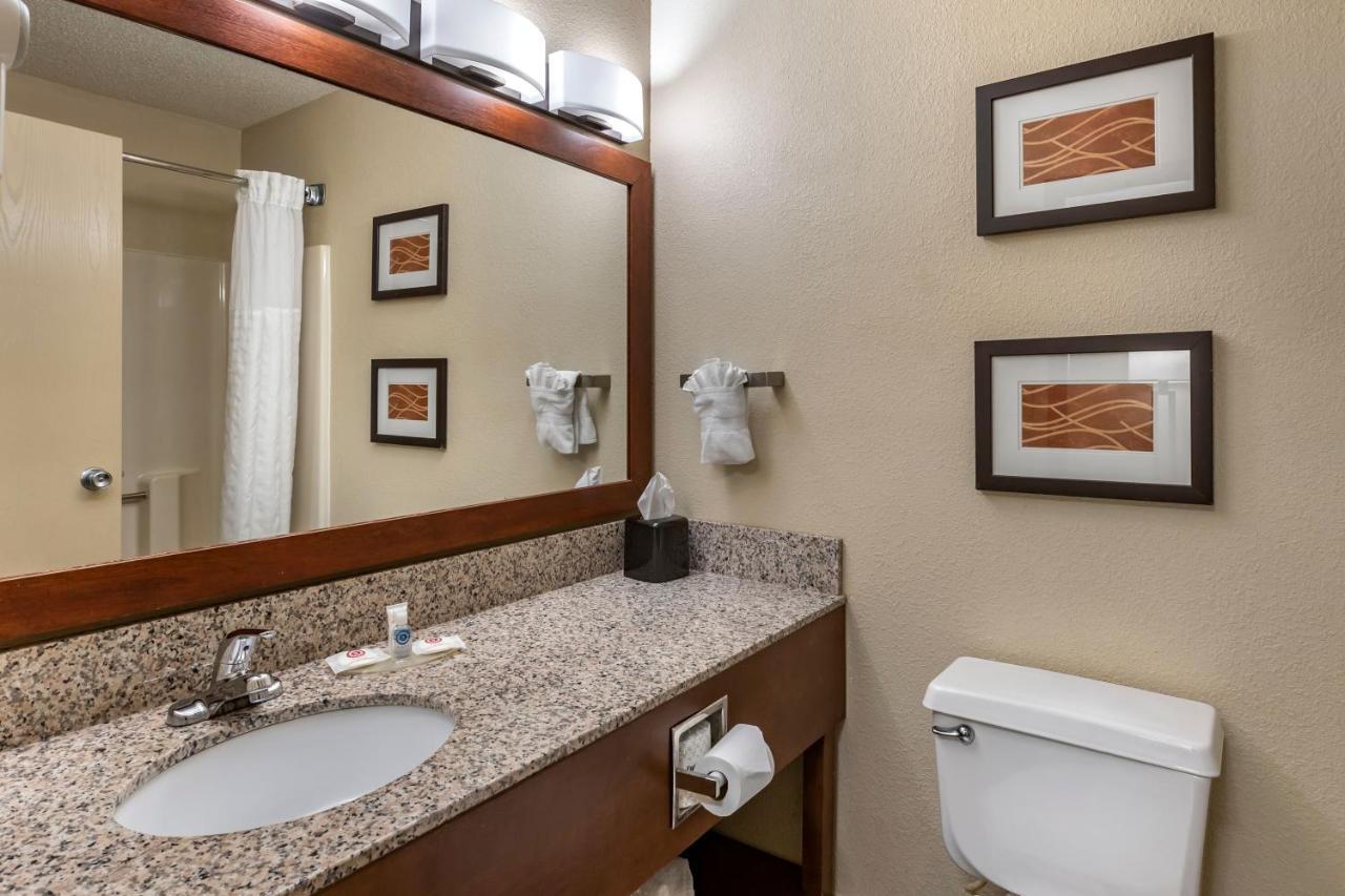 Comfort Inn Moline - Quad Cities Экстерьер фото