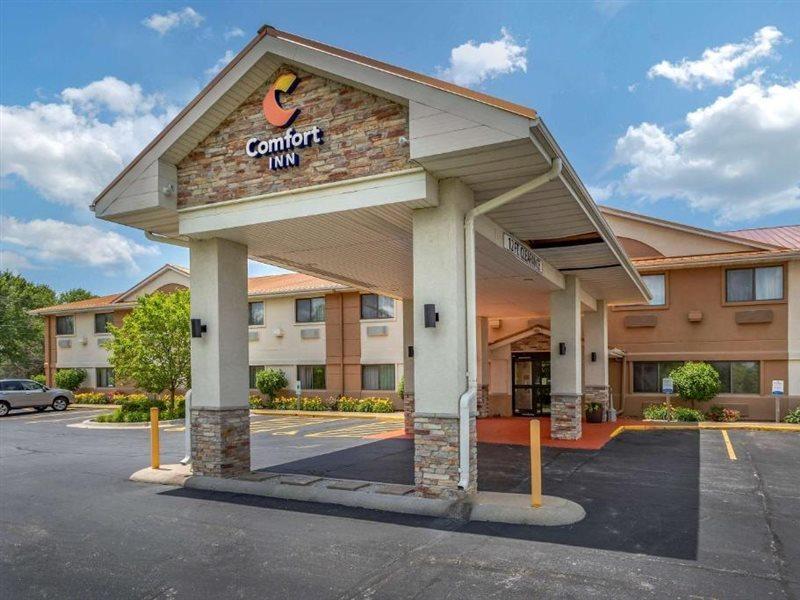 Comfort Inn Moline - Quad Cities Экстерьер фото
