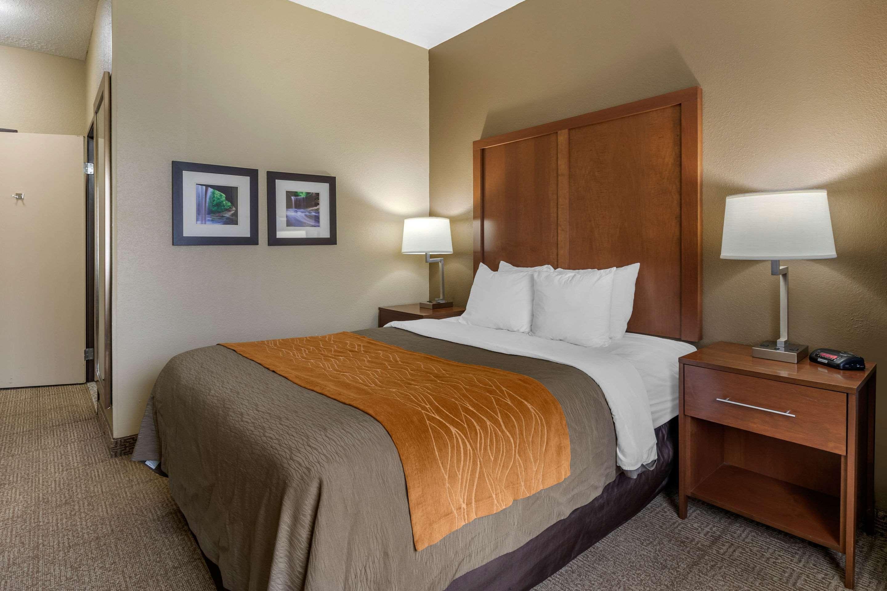 Comfort Inn Moline - Quad Cities Экстерьер фото