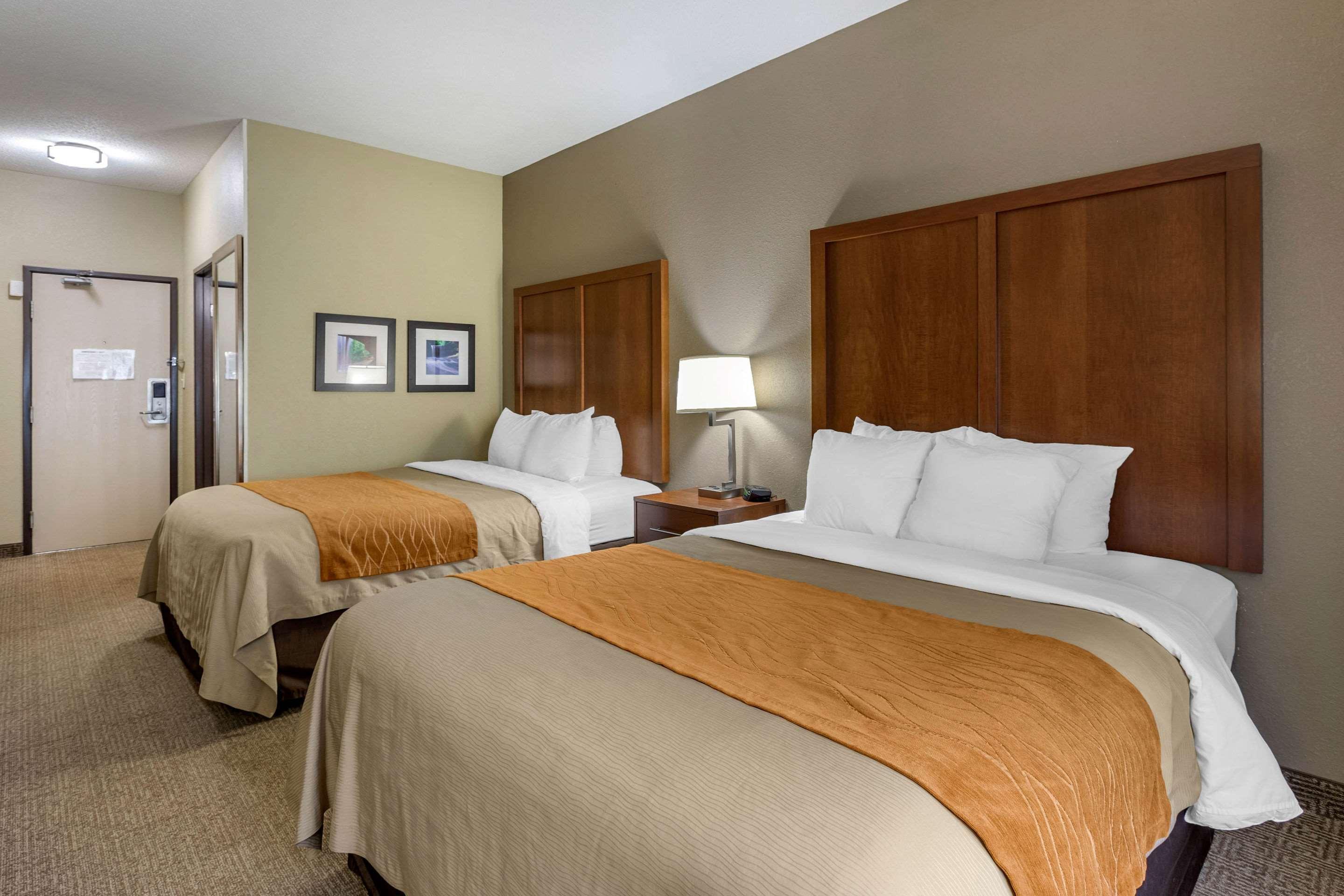Comfort Inn Moline - Quad Cities Экстерьер фото
