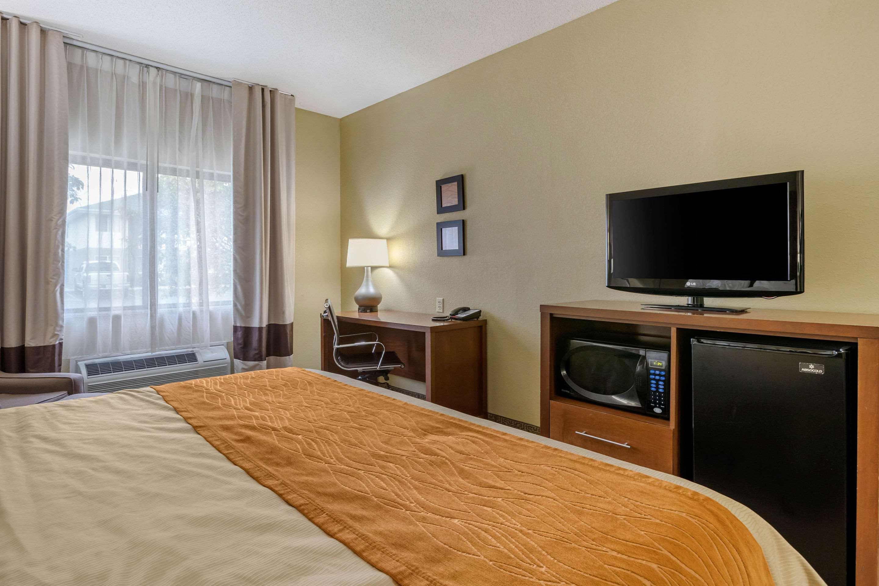 Comfort Inn Moline - Quad Cities Экстерьер фото