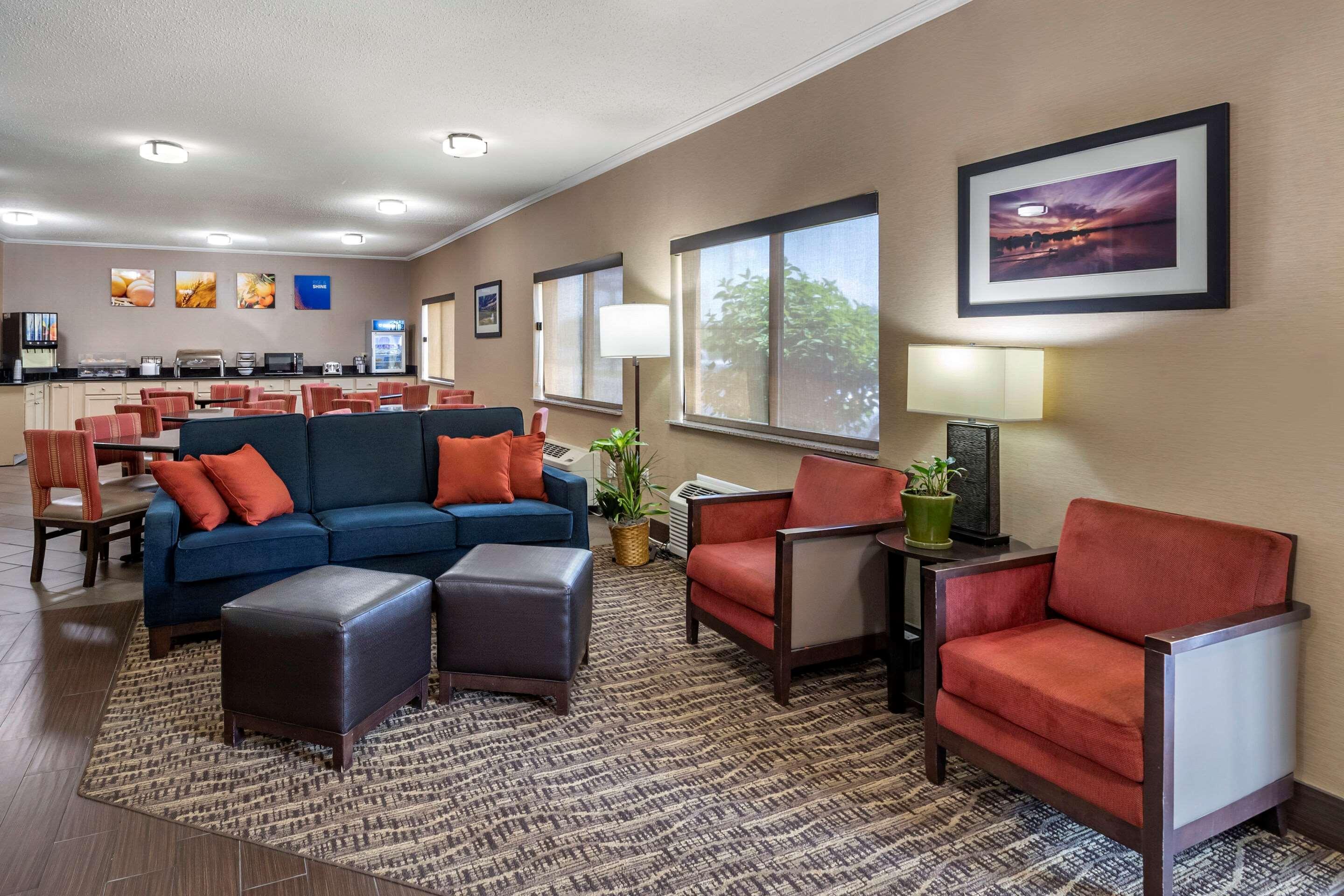 Comfort Inn Moline - Quad Cities Экстерьер фото