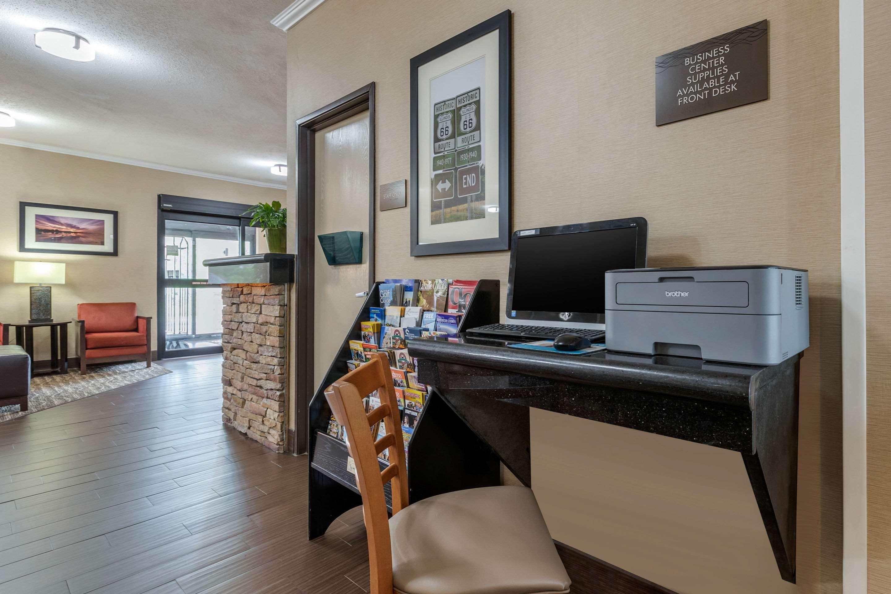 Comfort Inn Moline - Quad Cities Экстерьер фото