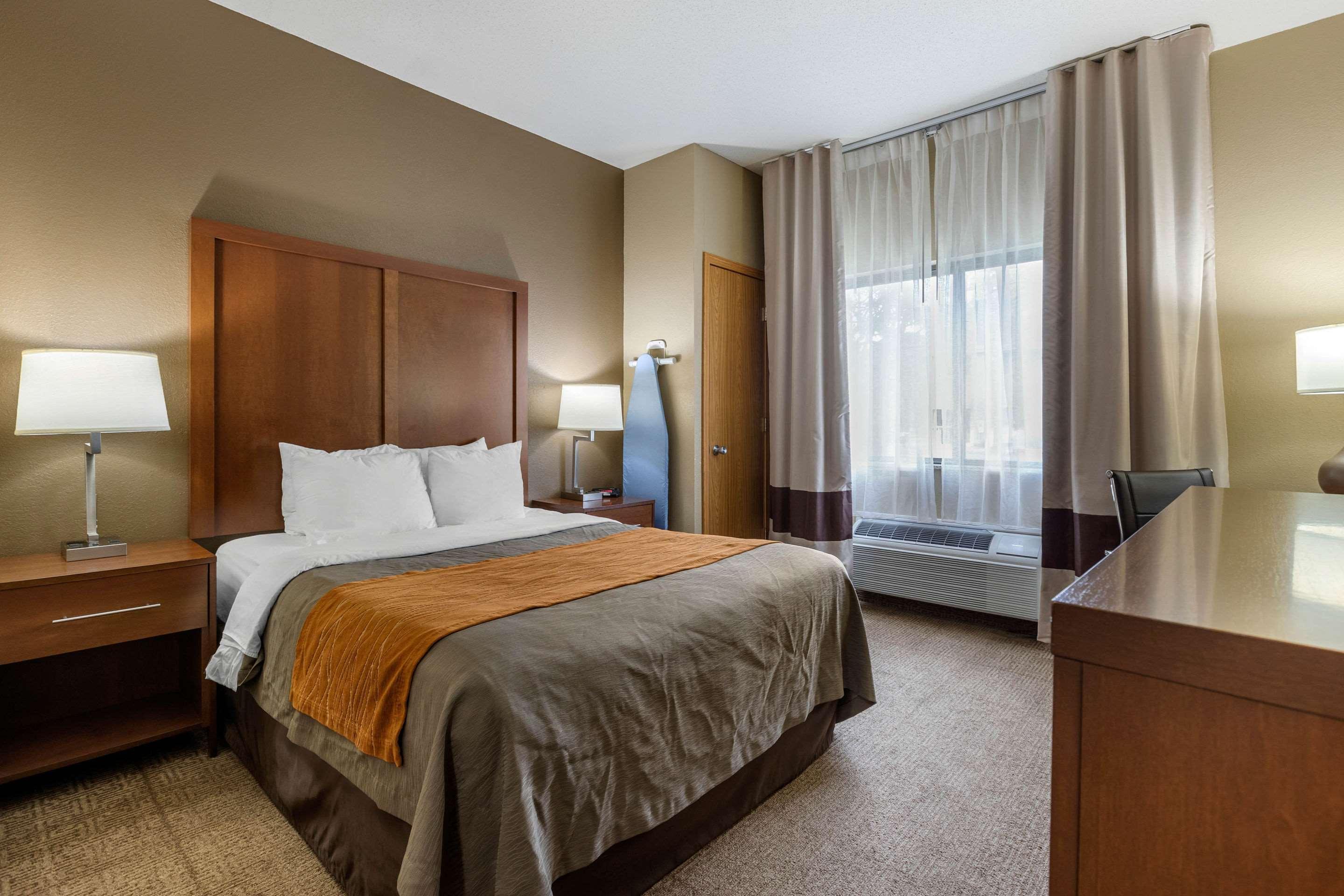 Comfort Inn Moline - Quad Cities Экстерьер фото