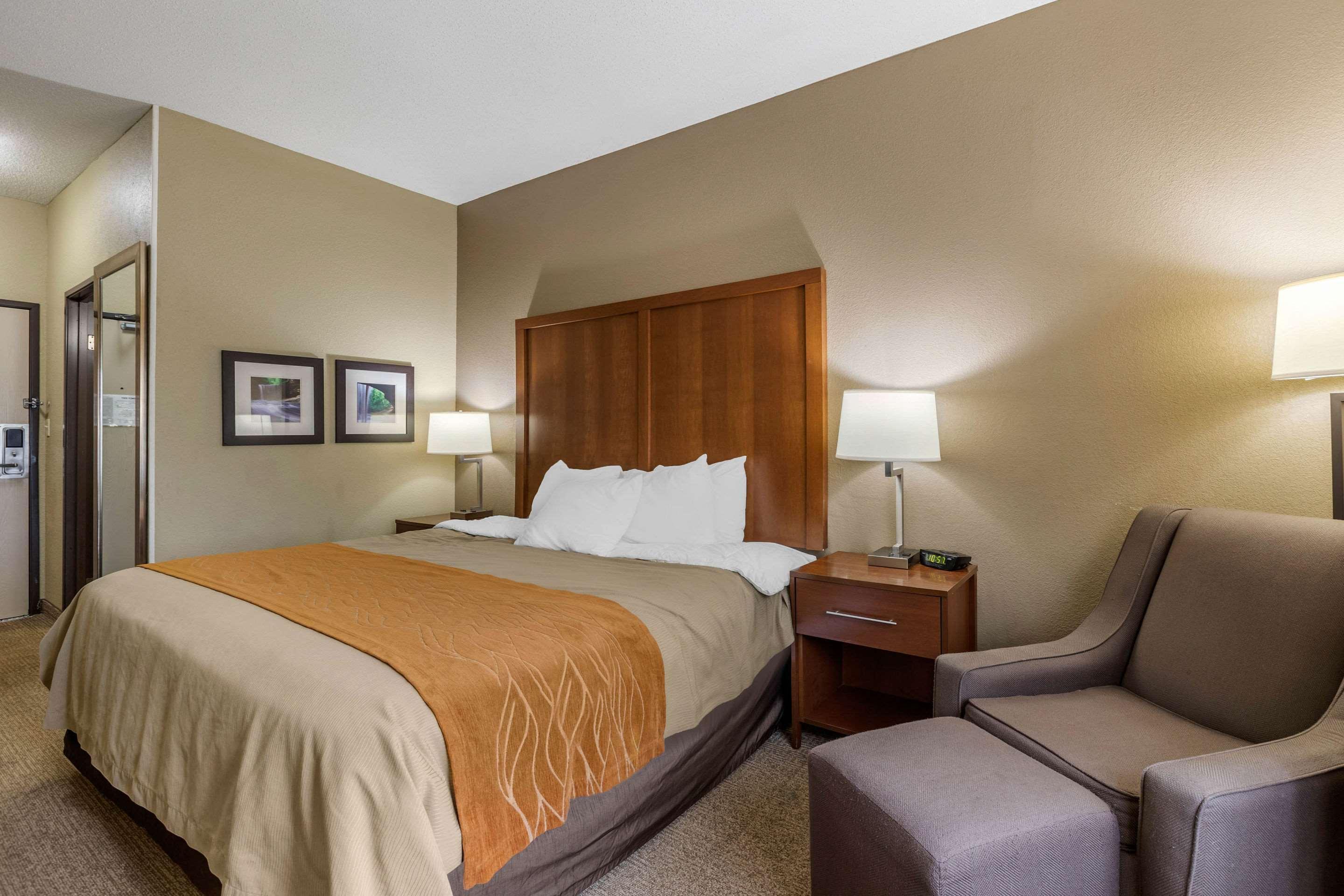 Comfort Inn Moline - Quad Cities Экстерьер фото