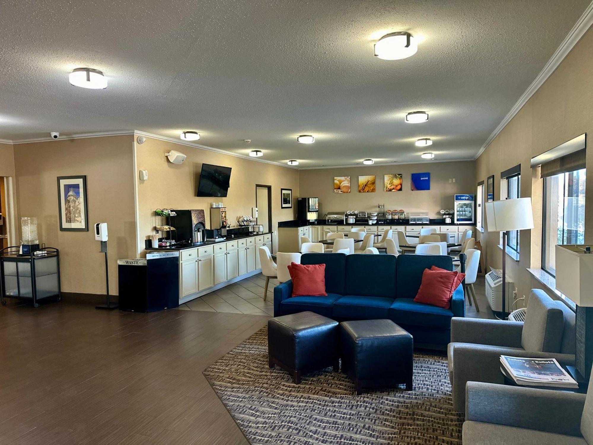 Comfort Inn Moline - Quad Cities Экстерьер фото