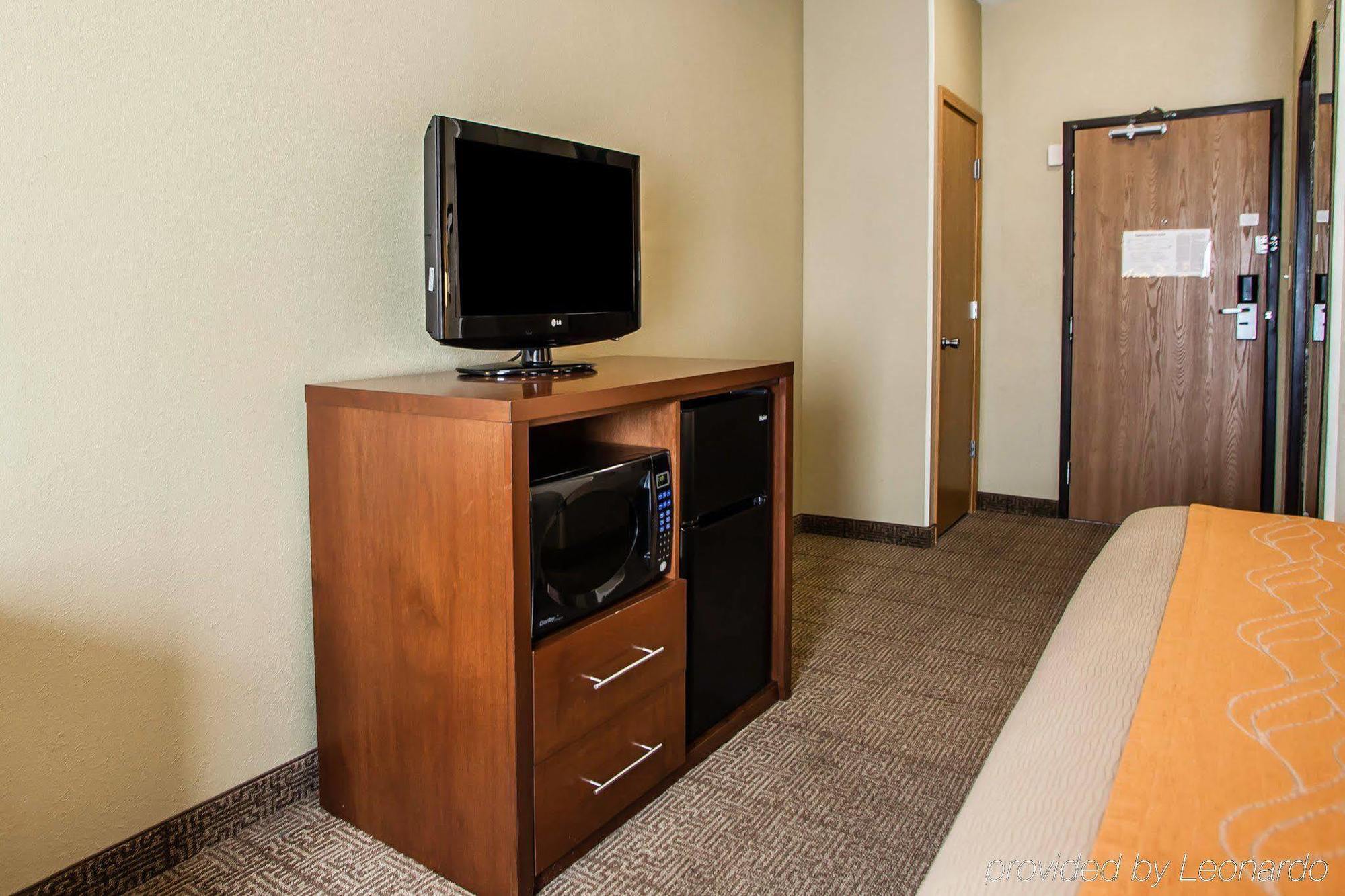 Comfort Inn Moline - Quad Cities Экстерьер фото